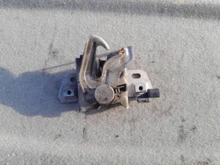 bontott VOLVO V50 Motorháztető Biztonsági Kampó