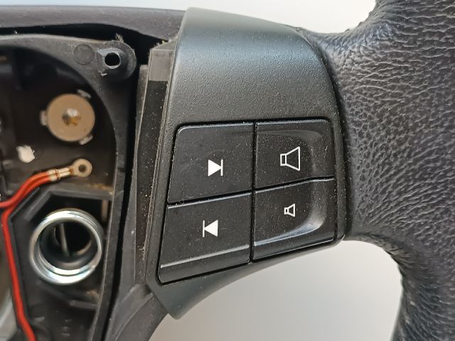 bontott VOLVO V50 Multikormány