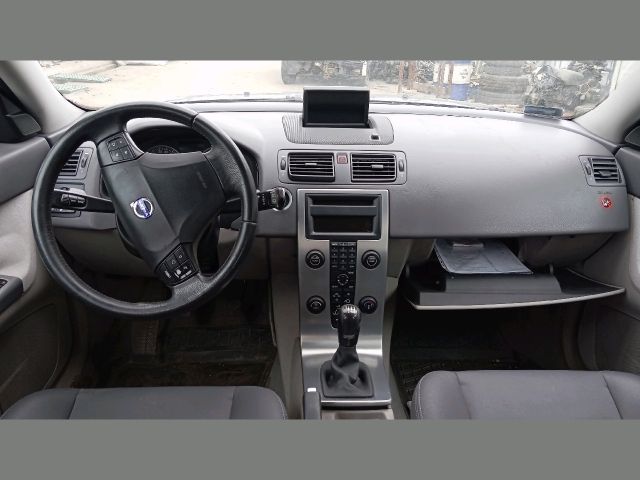 bontott VOLVO V50 Multikormány