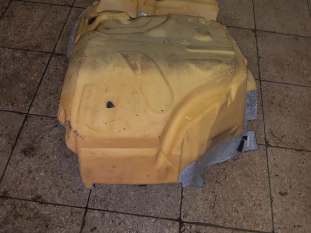 bontott VOLVO V50 Padlószőnyeg