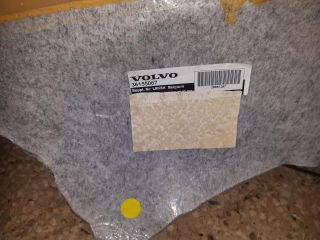 bontott VOLVO V50 Padlószőnyeg