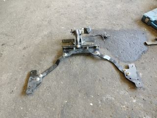 bontott VOLVO V50 Vonóhorog