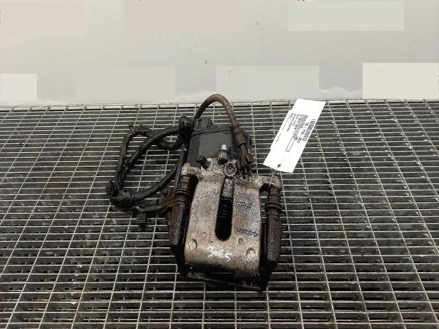 bontott VOLVO V60 Bal hátsó Féknyereg Munkahengerrel