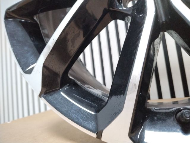 bontott VOLVO V60 Alufelni (1 db)