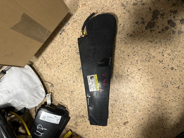 bontott VOLVO V60 Bal Függönylégzsák és Oldallégzsák