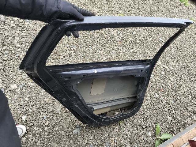 bontott VOLVO V60 Bal hátsó Ajtó (Üres lemez)