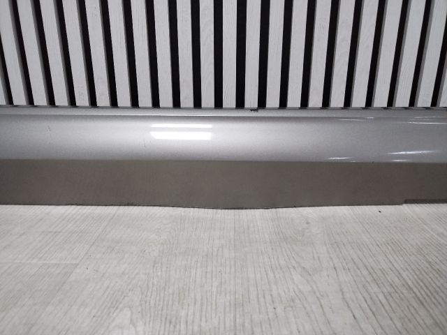 bontott VOLVO V60 Bal Küszöb