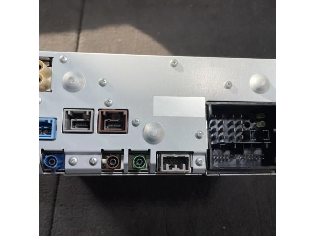 bontott VOLVO V60 CD / DVD Tár