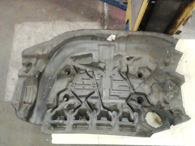 bontott VOLVO V60 Felső Motorburkolat