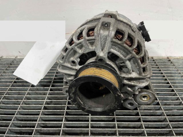 bontott VOLVO V60 Generátor