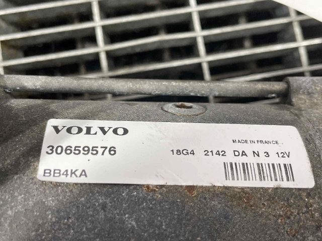 bontott VOLVO V60 Önindító