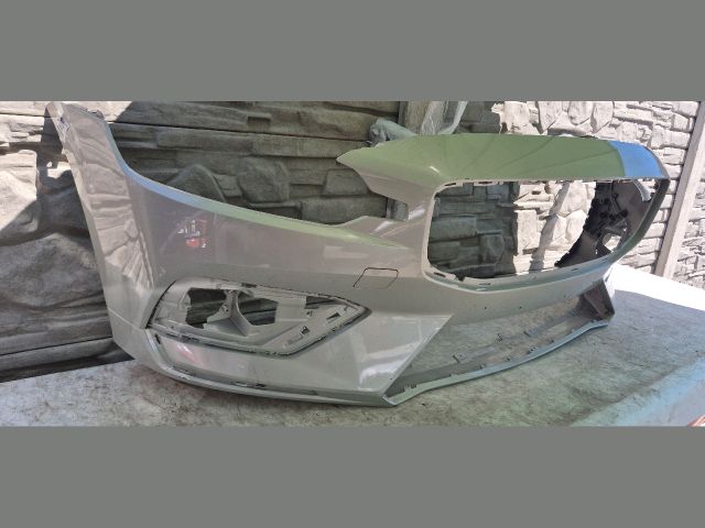 bontott VOLVO V60 Első Lökhárító (Üresen)