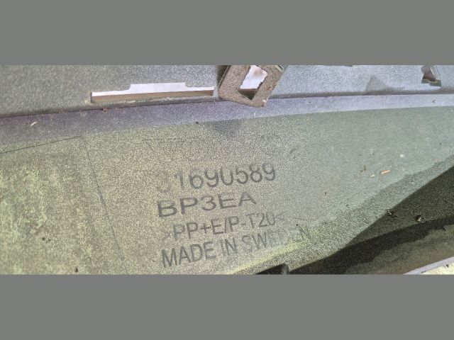 bontott VOLVO V60 Első Lökhárító (Üresen)