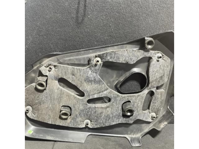 bontott VOLVO V60 Felső Hűtőburkolat