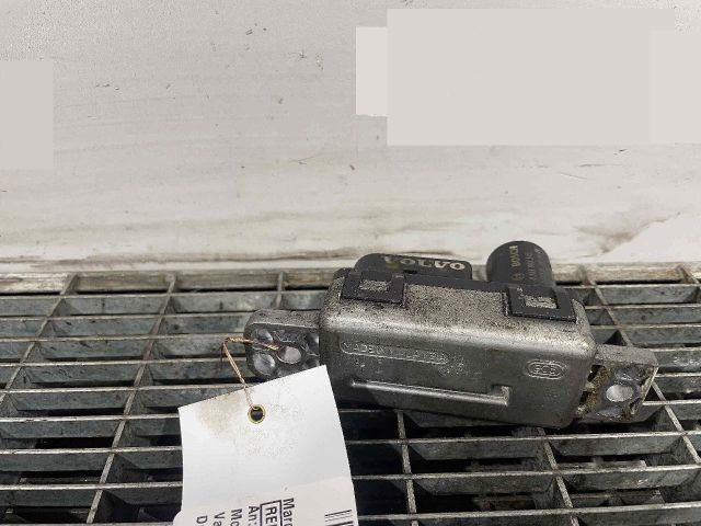 bontott VOLVO V60 Izzító Relé