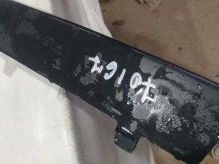 bontott VOLVO V60 Jobb első Lökhárító Díszléc