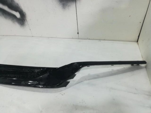 bontott VOLVO V60 Jobb első Lökhárító Díszléc