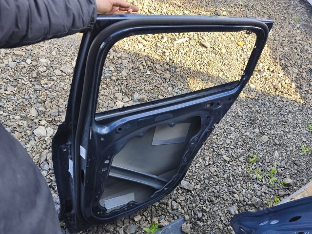 bontott VOLVO V60 Jobb hátsó Ajtó (Üres lemez)