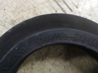 bontott VOLVO V60 Jobb hátsó Felső Rugótányér