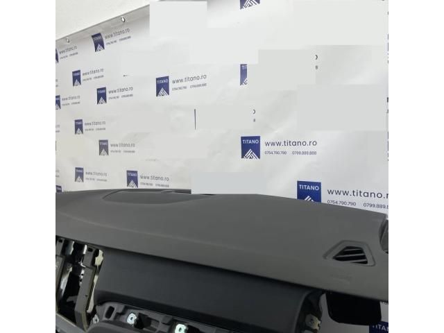 bontott VOLVO V60 Műszerfal Héj