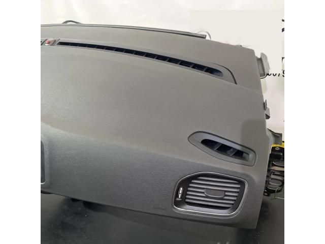 bontott VOLVO V60 Műszerfal Héj