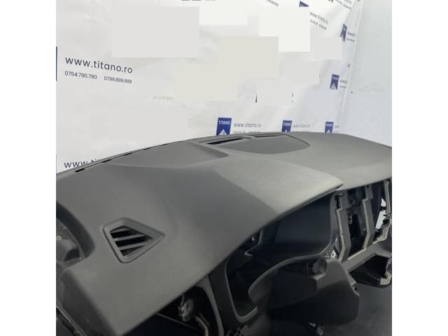 bontott VOLVO V60 Műszerfal Héj