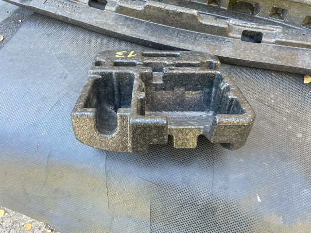 bontott VOLVO V60 Pótkerék Szerszámtartó