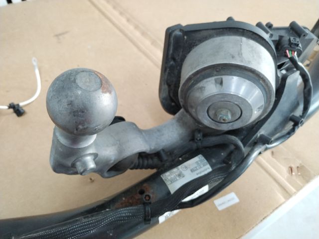 bontott VOLVO V60 Vonóhorog