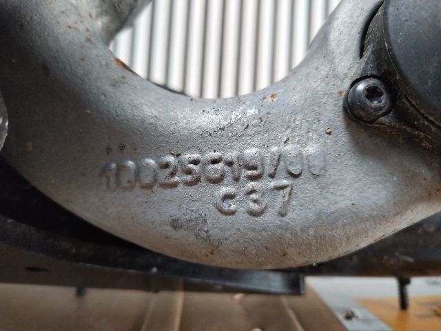 bontott VOLVO V60 Vonóhorog