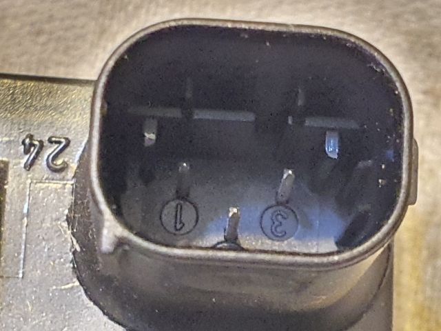 bontott VOLVO V70 Levegő Jeladó