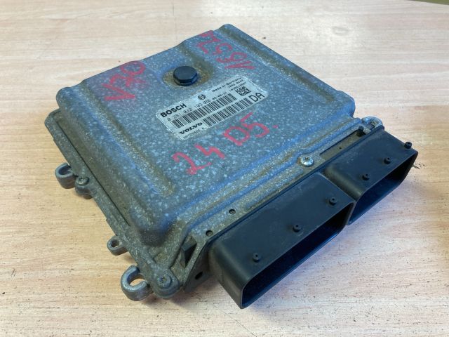 bontott VOLVO V70 Motorvezérlő