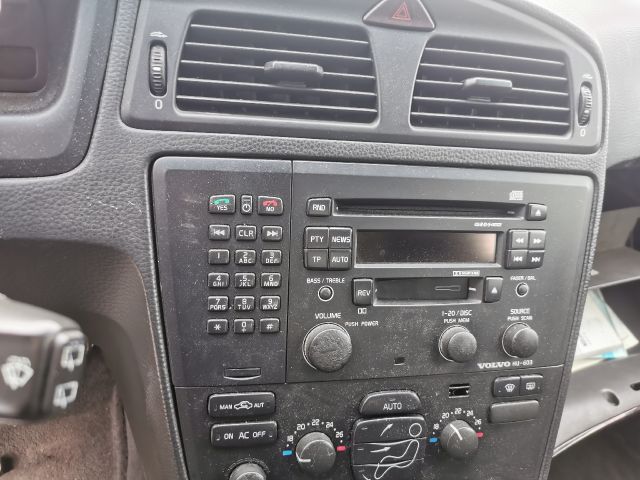 bontott VOLVO V70 Bal hátsó Féknyereg Munkahengerrel