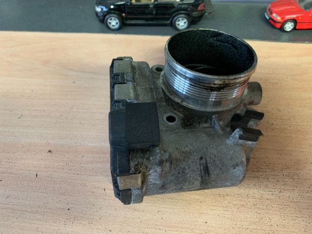 bontott VOLVO V70 Fojtószelep (Elektromos)