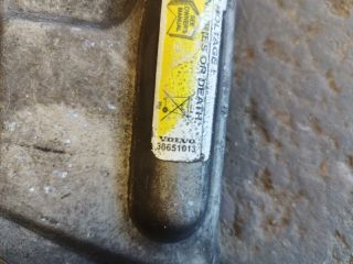 bontott VOLVO V70 Homlokfal (Üres lemez)