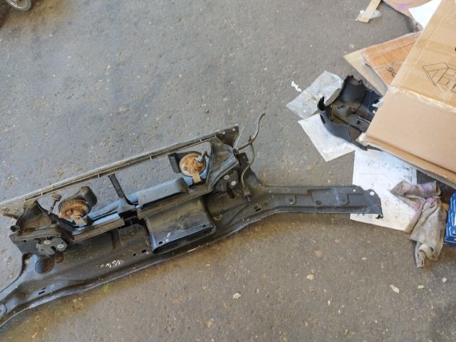 bontott VOLVO V70 Homlokfal (Üres lemez)