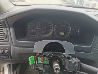 bontott VOLVO V70 Jobb hátsó Féknyereg Munkahengerrel