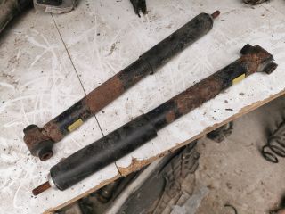 bontott VOLVO V70 Jobb hátsó Lengéscsillapító