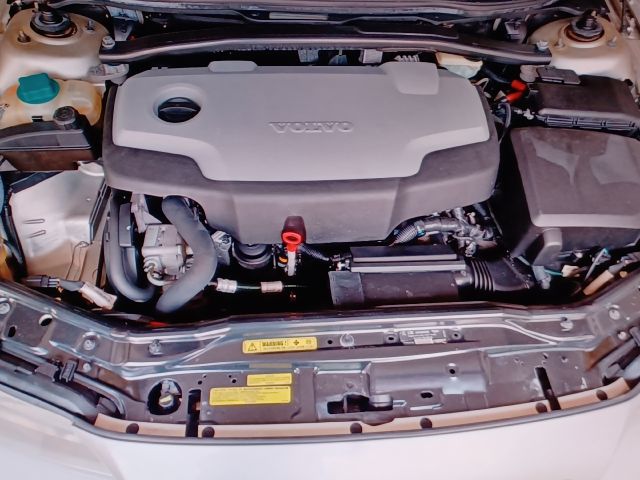 bontott VOLVO V70 Motor Tartó Bak (Fém)