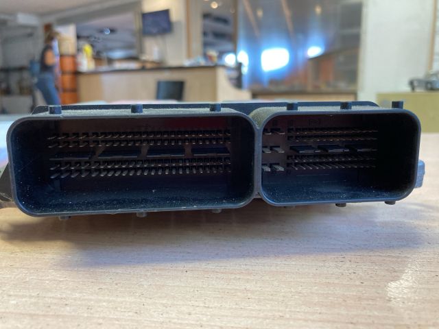 bontott VOLVO V70 Motorvezérlő