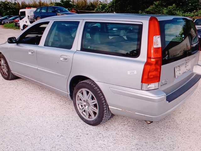 bontott VOLVO V70 Vízcső