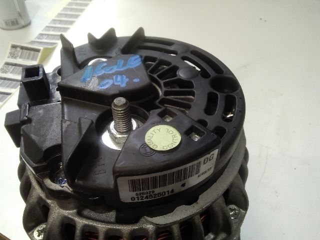 bontott VOLVO V70 Generátor