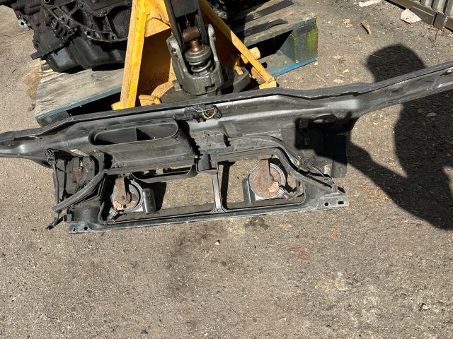 bontott VOLVO V70 Homlokfal (Üres lemez)