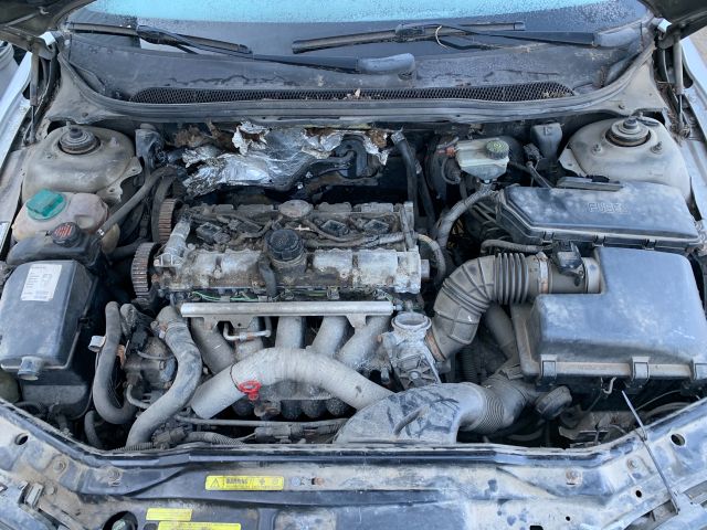 bontott VOLVO V70 Homlokfal (Üres lemez)