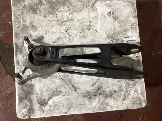 bontott VOLVO V70 Motor Tartó Bak (Pozíciófüggetlen)