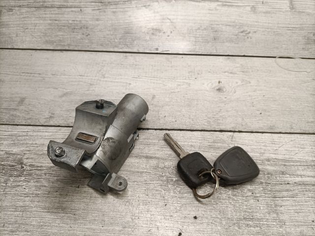 bontott VOLVO V70 Gyújtáskapcsoló Házzal