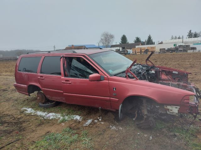 bontott VOLVO V70 Jobb hátsó Féknyereg Munkahengerrel