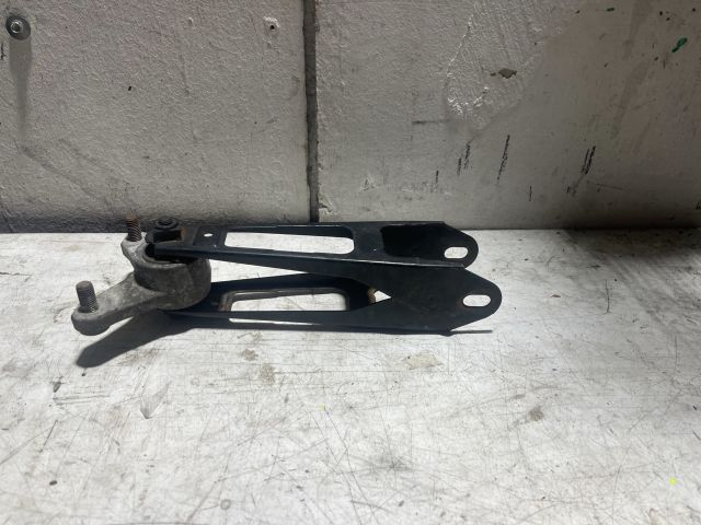 bontott VOLVO V70 Motor Tartó Bak (Pozíciófüggetlen)