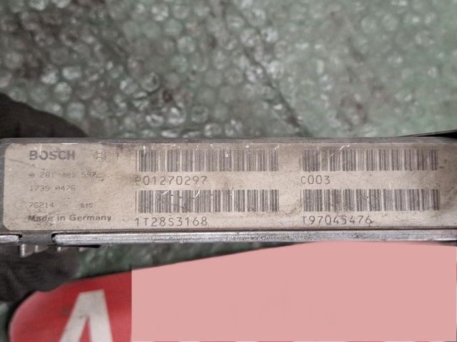 bontott VOLVO V70 Motorvezérlő