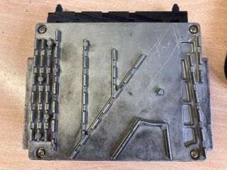 bontott VOLVO V70 Motorvezérlő