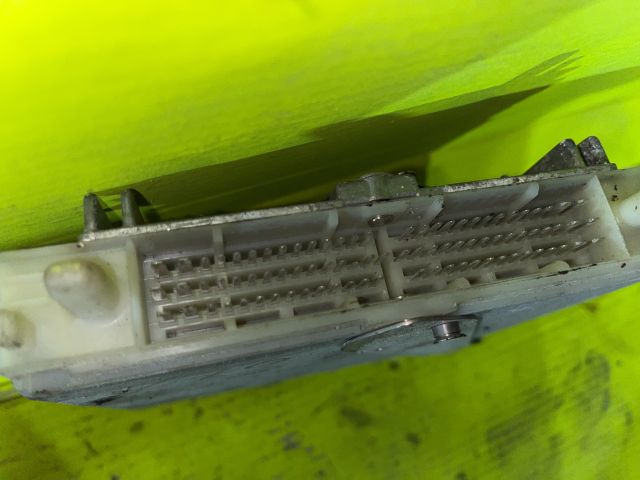 bontott VOLVO V70 Motorvezérlő